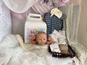 Benjamin-awake-1-4-005