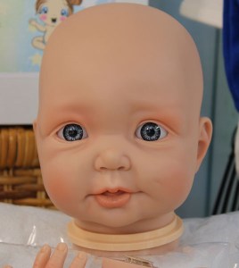 Fenna-Awake-thumbnail-dollsinc-csdp-001