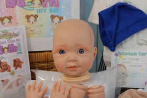Fenna-Knoops-beBorn-20inch-1-4-limb-csdp-004