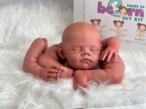 Layla-asleep-full-limbs-beborn-004