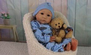 Lilli-Grace-Seiffert-weighted-baby-003