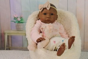 Lilli-grace-ethnic-weighteddoll-new-001