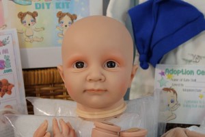 Liv-Scherer-beBorn-20inch-1-4-limb-csdp-004