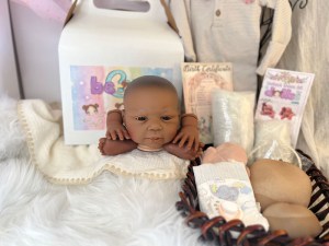 Merle-14-limbs-ethnic-beborn-kit-macpherson-003