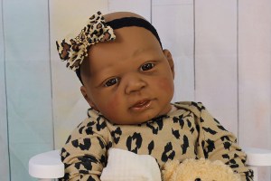 Merle-Ethnic-Play-Doll-DollsInc-005