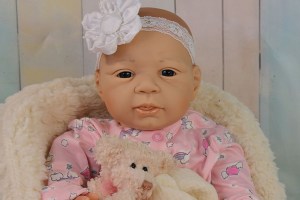 Merle-Play-Doll-DollsInc-003