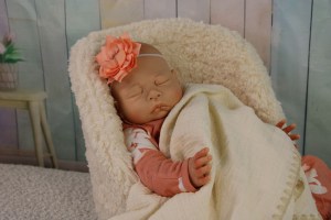 Olivia-Johnson-weighted-baby-002