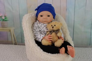 Vivien-Wosnjuk-weighted-baby-