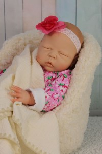 angelina-weighted-playdoll-005