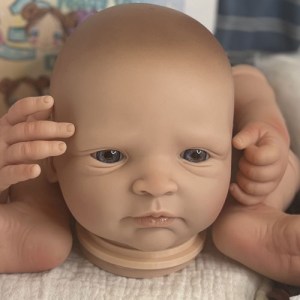 nina-1-4-limbs-beborn-dollsinc-thumb